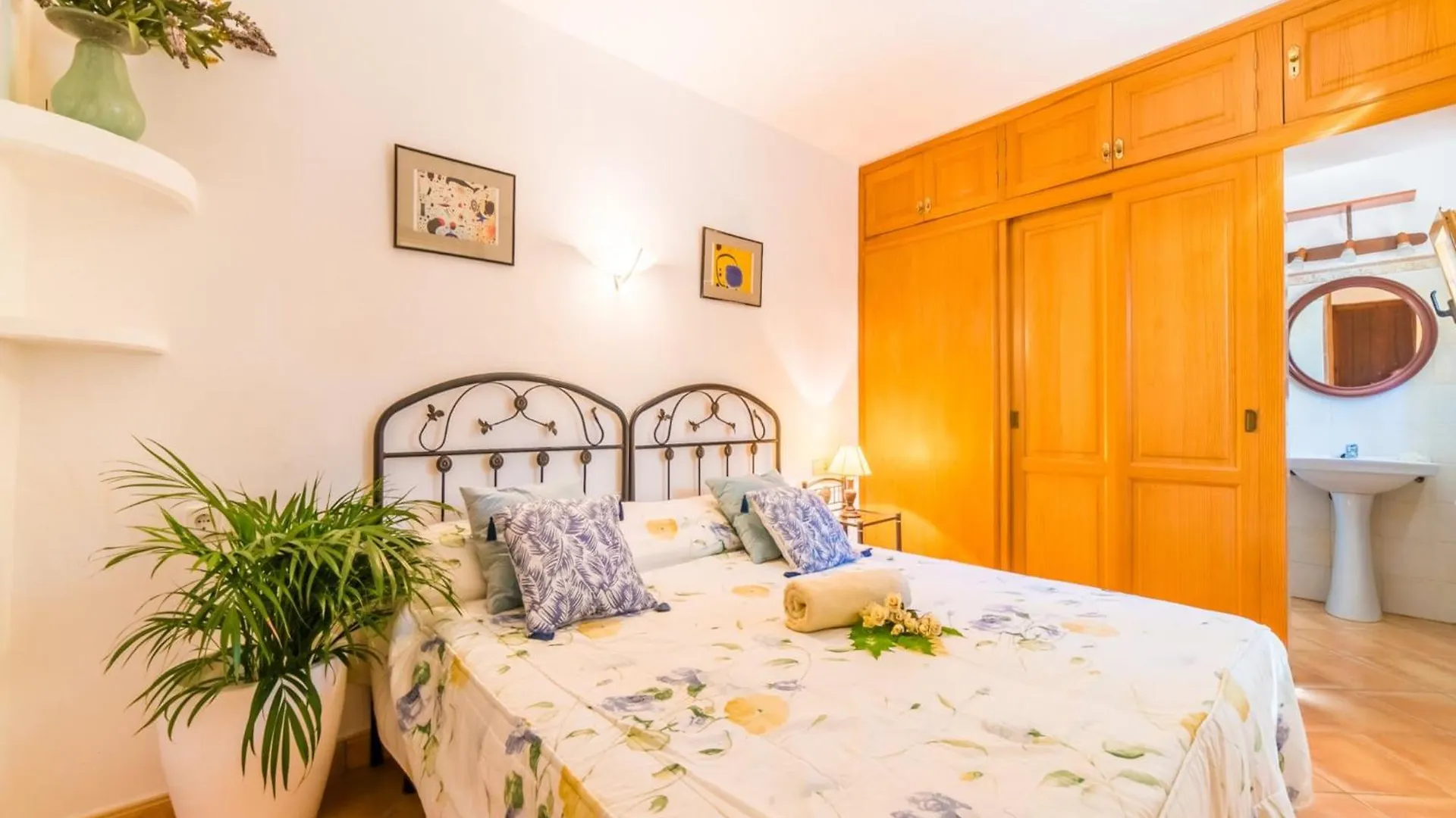 Charming Country House Near Porto Petro Porto Petro
